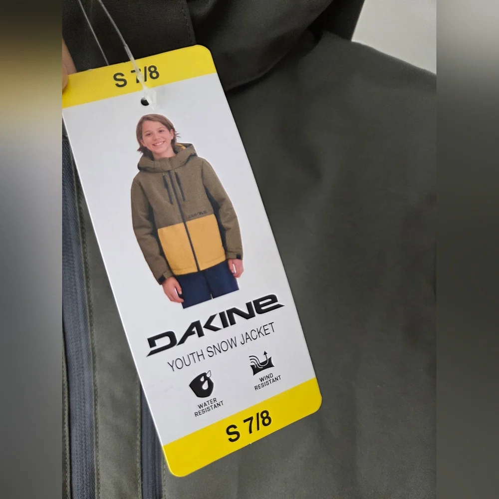NWT Dakine Youth Snow Jacket Green and Yellow Hooded Sz.7-8